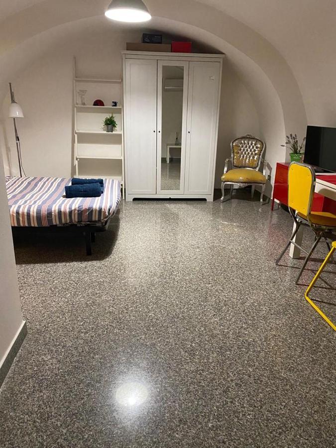Little Flat - Bari Heart Apartment Luaran gambar